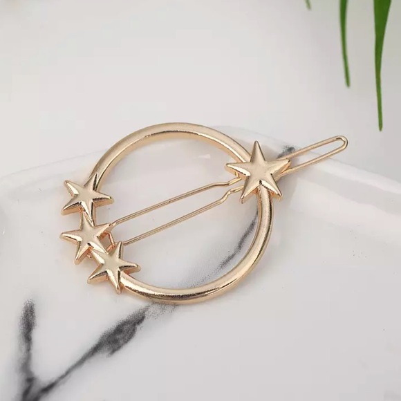 3/$30 Circle & Stars Hair Clip - Picture 3 of 7